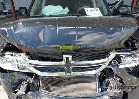 2015 Dodge Journey Sxt z USA, uszkodzony, nr VIN 3C4PDCBG9FT668891